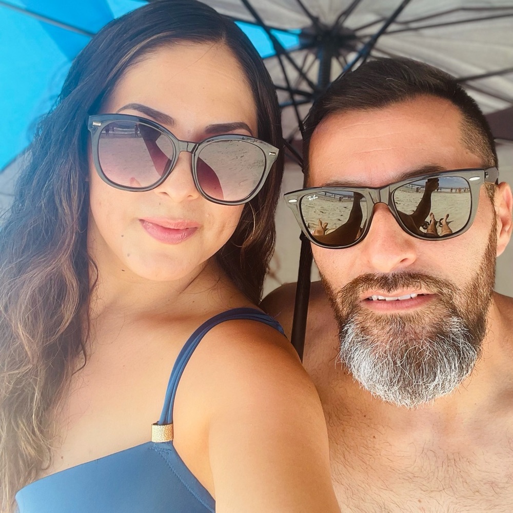 Meet your Posher, Mireya